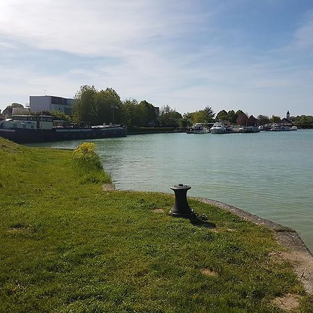 Péniche Serenity Sillery Exterior foto